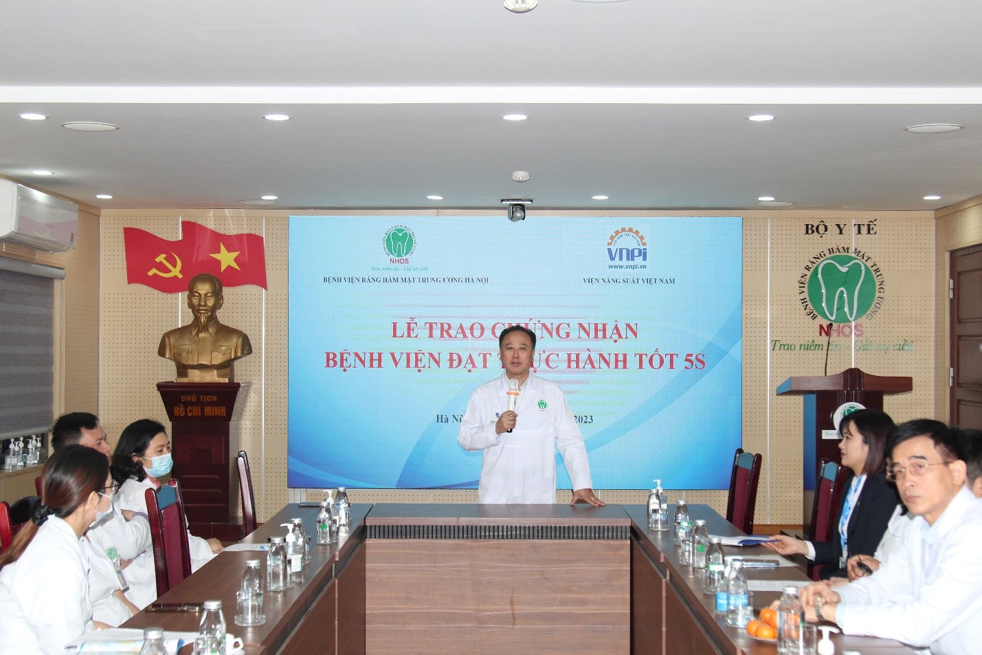 PGS.TS Trần Cao Bính – Giám đốc Bệnh viện Răng Hàm Mặt Trung ương Hà Nội phát biểu tại buổi lễ
